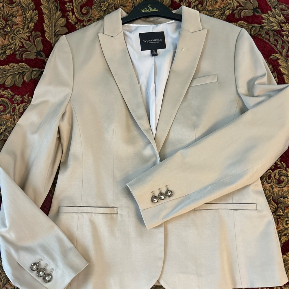 Brooks Brothers Women’s Cream Blazer NWOT